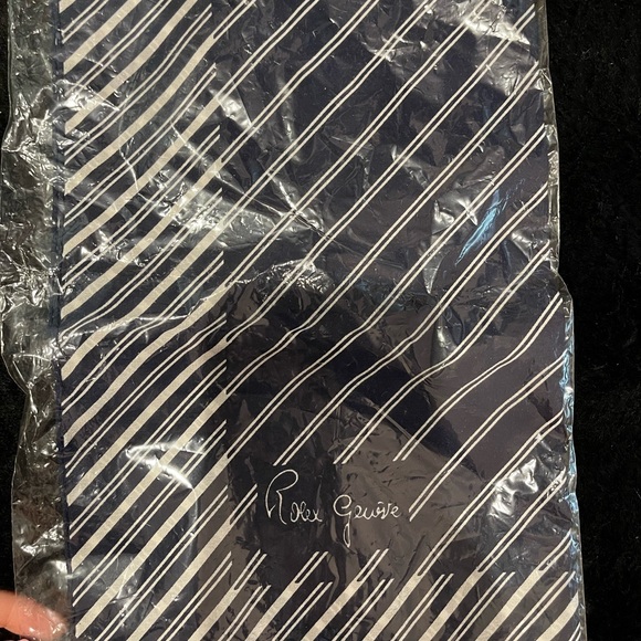 ROLEX HANDKERCHIEF AUTHENTIC - Picture 3 of 3